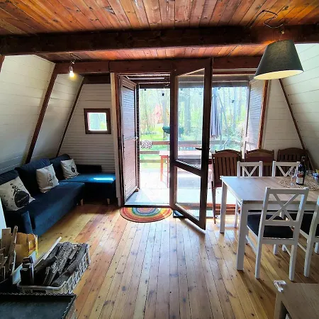 Cozy Hut In The Pine Forest Dom wakacyjny